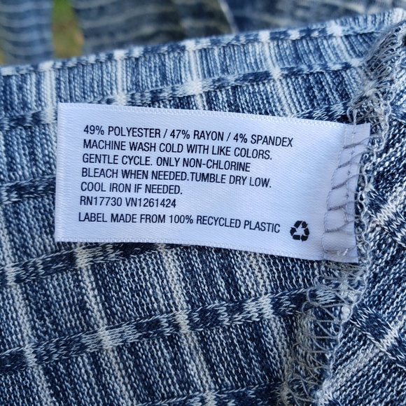 Massimo Supply Co., L, Lt. Blue w/ white stripes. - Picture 8 of 8